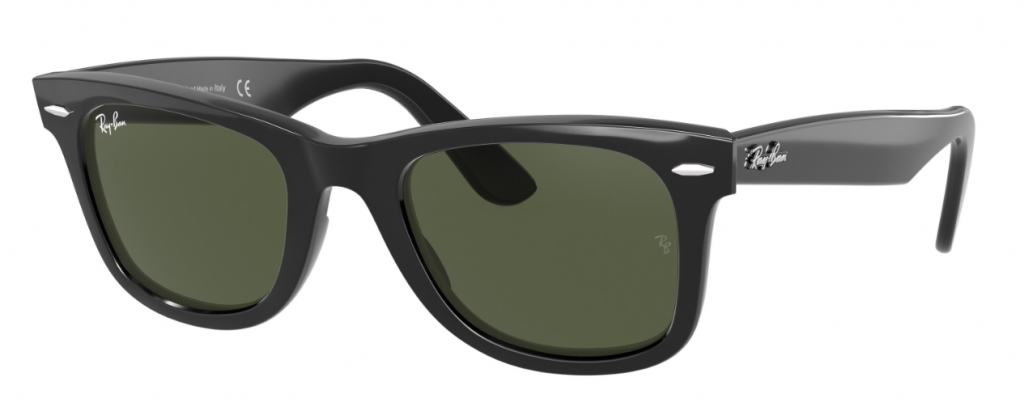 Míticas gafas de la marca Rayban modelo Wayfarer, de color negro y lentes verde.